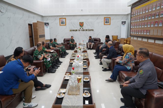 
 Perkuat Sinergi Lintas Sektoral, Pangdam II/Sriwijaya Terima Audiensi Kejaksaan Agung RI