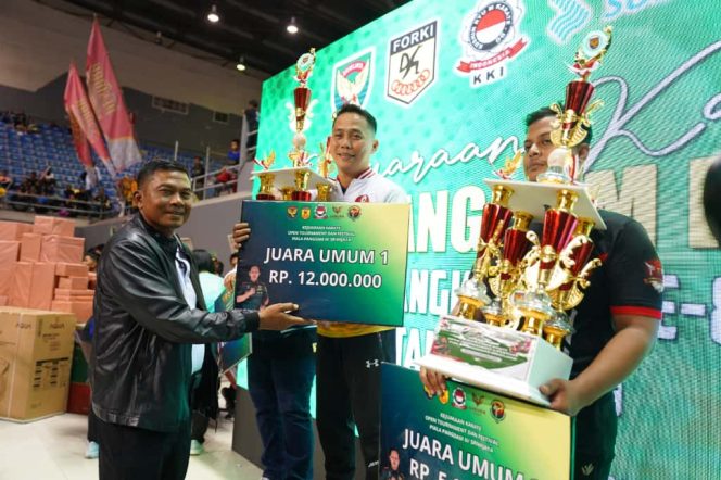 
 Kasdam II/Sriwijaya Resmi Tutup Kejuaraan Karate Piala Pangdam II/Sriwijaya