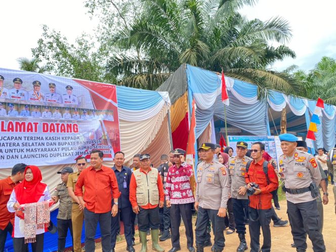 
 Polsek Pulau Rimau Sukses Amankan Kunker Gubernur dan Bupati di Peresmian Duplikat Jembatan Tanah Kering