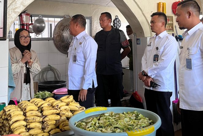 
 Dapur Lapas Kendal Ditinjau Oleh Ditjen Pas Jateng