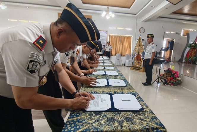 
 Rutan Pemalang Ikuti Penandatanganan Fakta Integritas Kanwil Ditjenpas Jateng