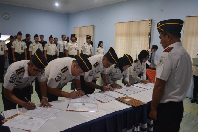 
 Penyegaran Organisasi Lapas Kendal Lantik 5 Pejabat Manajerial