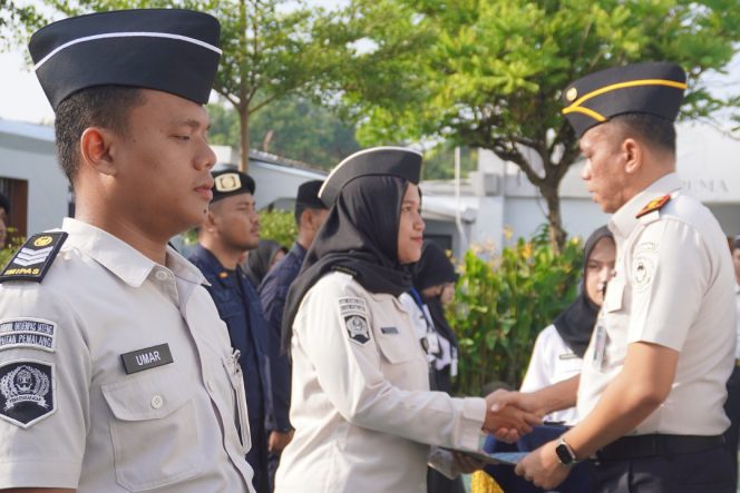 
 7 Pegawai Rutan Pemalang Dapat Kenaikan Pangkat