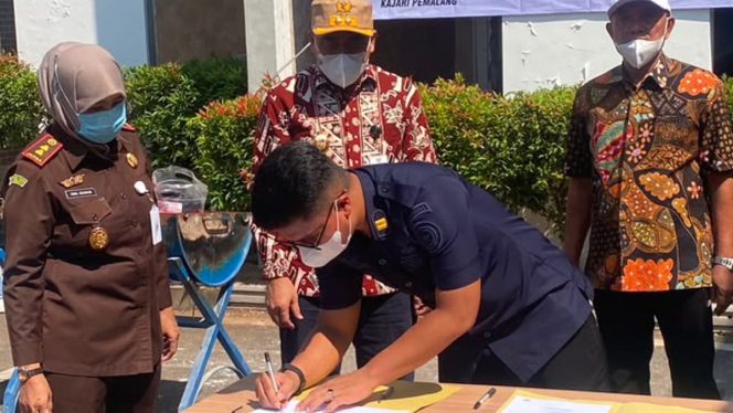 
 Pemusnahan Barang Bukti di Kejari Dihadiri Rutan Pemalang