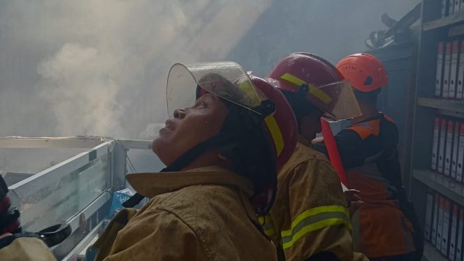 
 Bangunan Kantor PDAM Pemalang Hangus Terbakar